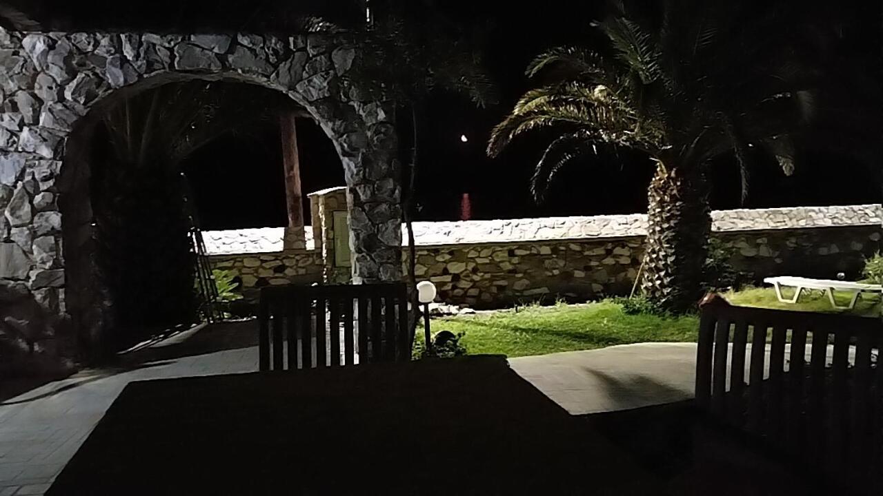 Villa Το Πετρινο Agia Marina Mikrolimanou Exterior foto